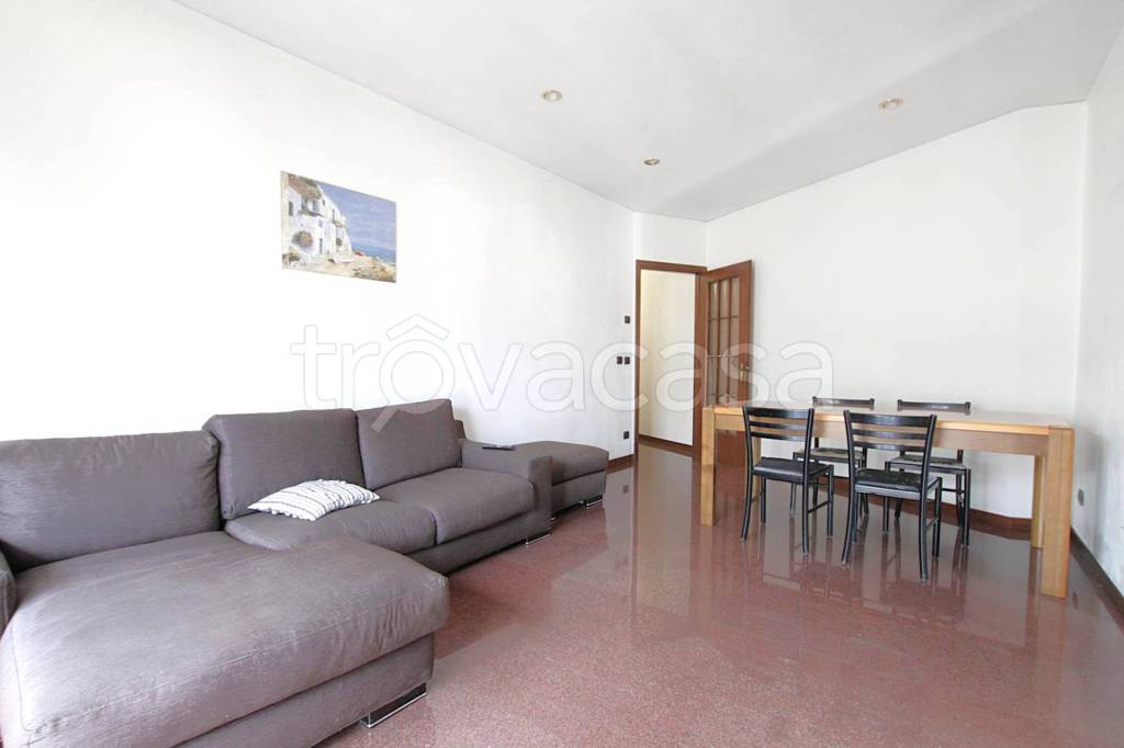 appartamento in vendita a Verona in zona Borgo Venezia / Borgo Trieste