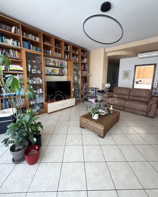 appartamento in vendita a Verona in zona Borgo Roma