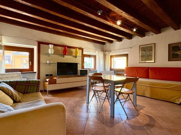 appartamento in vendita a Verona in zona Veronetta
