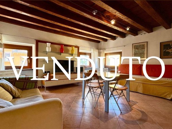 appartamento in vendita a Verona in zona Veronetta