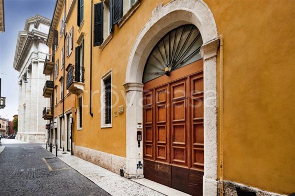 appartamento in vendita a Verona in zona Centro Storico