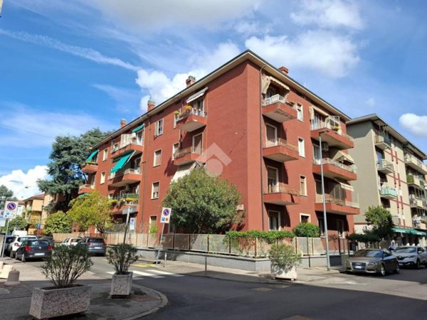 appartamento in vendita a Verona in zona Golosine
