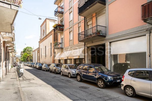 negozio in vendita a Verona in zona Borgo Venezia / Borgo Trieste