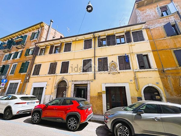 appartamento in vendita a Verona in zona Veronetta