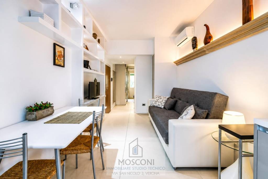 appartamento in vendita a Verona in zona Centro Storico