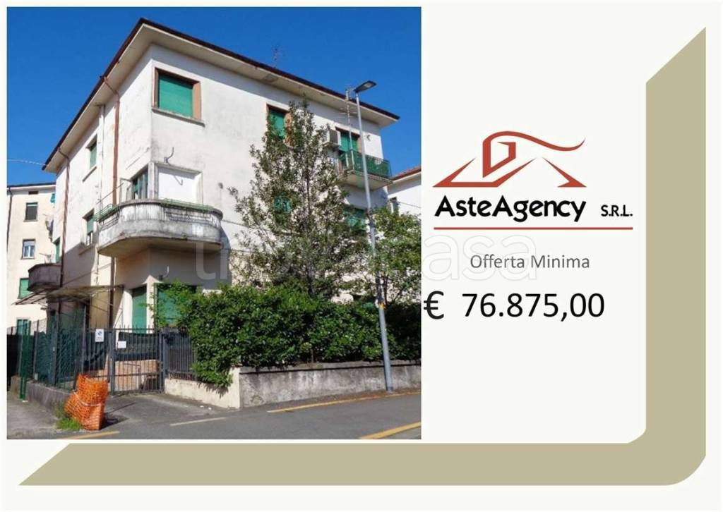 appartamento in vendita a Verona in zona Borgo Roma