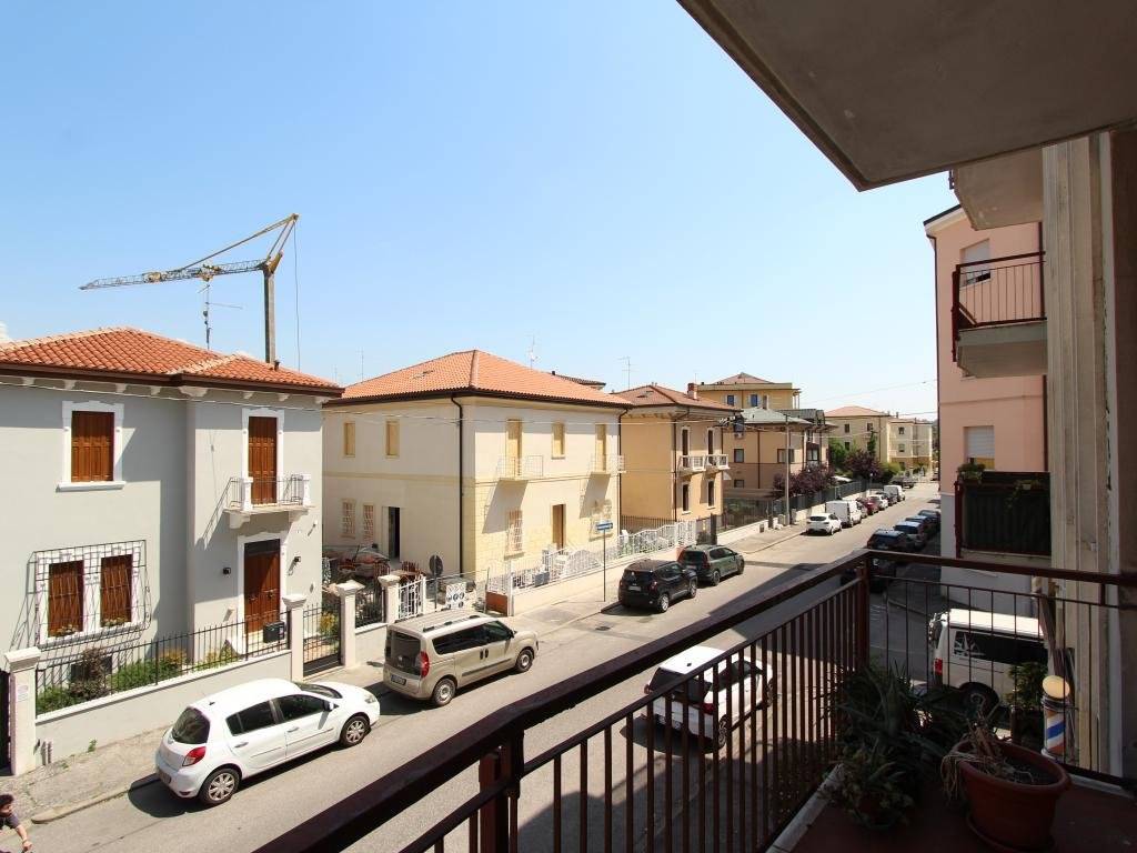 appartamento in vendita a Verona in zona Borgo Venezia / Borgo Trieste