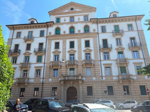 appartamento in vendita a Verona in zona Veronetta