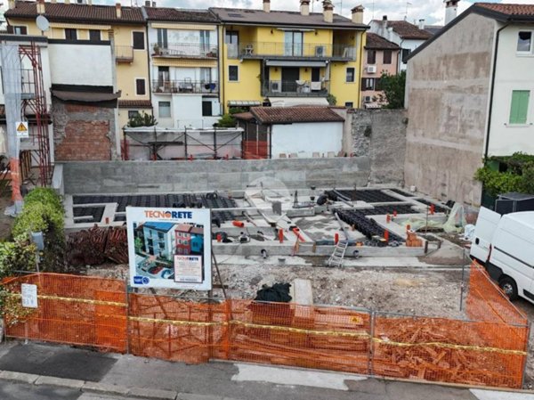appartamento in vendita a Verona in zona San Michele Extra