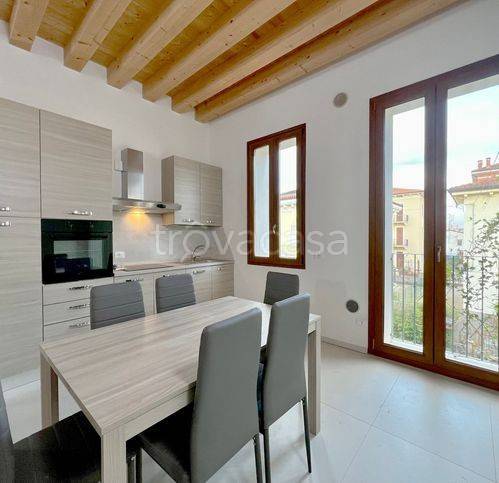 appartamento in vendita a Verona in zona Borgo Venezia / Borgo Trieste