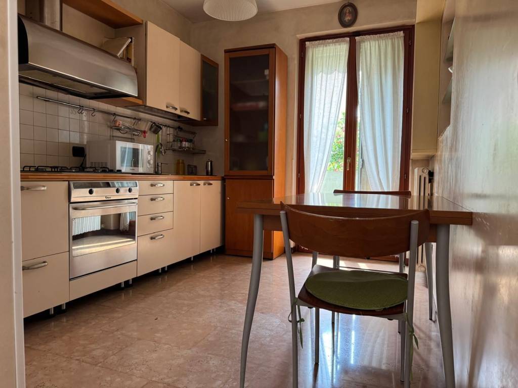 appartamento in vendita a Verona in zona Valdonega