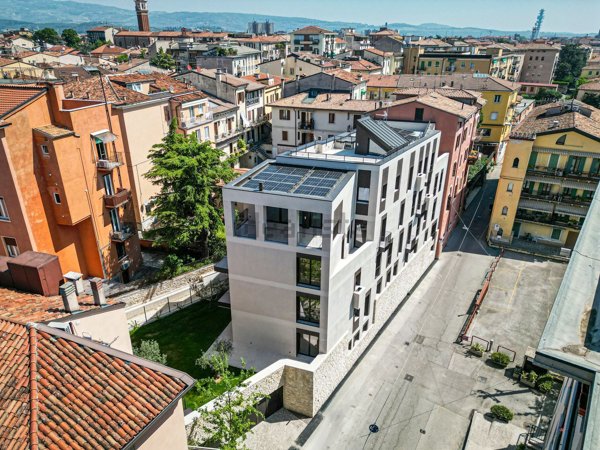 appartamento in vendita a Verona in zona Borgo Venezia / Borgo Trieste