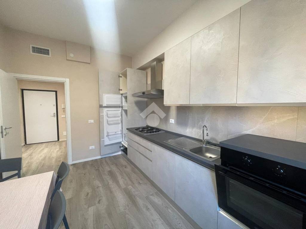 appartamento in vendita a Verona in zona Borgo Roma