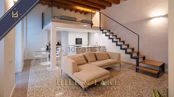 appartamento in vendita a Verona in zona Centro Storico
