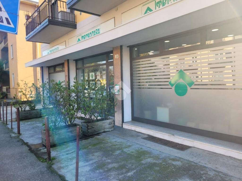 casa indipendente in vendita a Verona in zona Borgo Roma