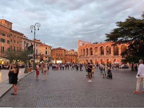 intera palazzina in vendita a Verona in zona Centro Storico