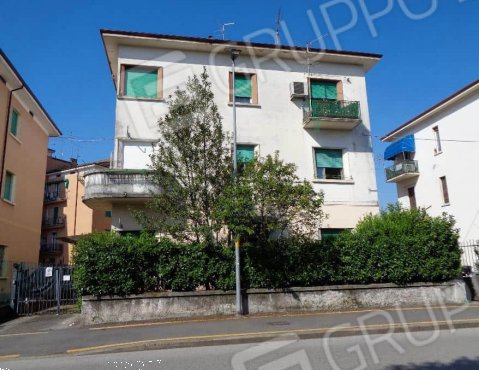 appartamento in vendita a Verona in zona Borgo Roma
