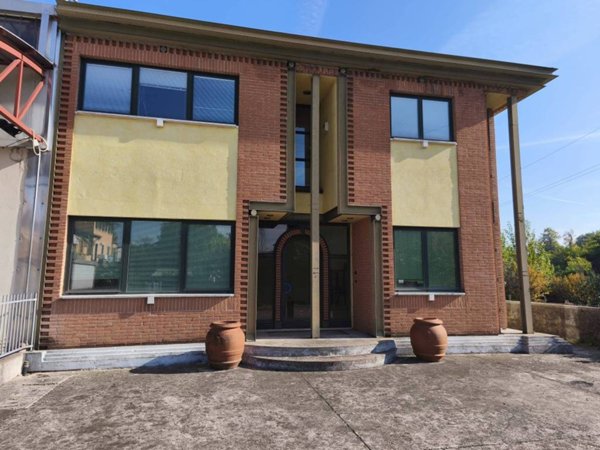 negozio in vendita a Verona in zona Golosine