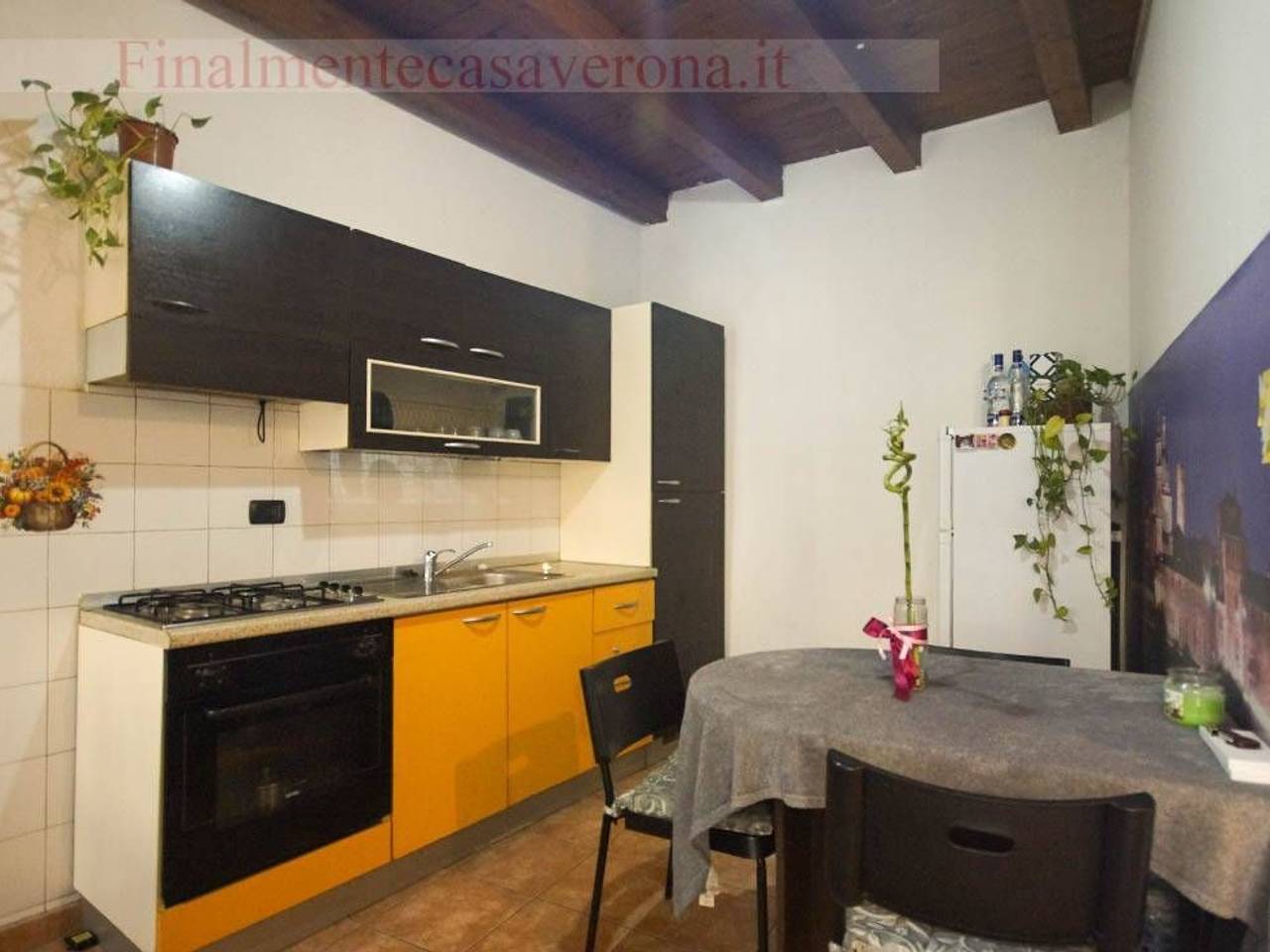 appartamento in vendita a Verona in zona Santa Lucia