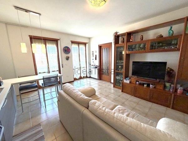 appartamento in vendita a Verona in zona Cadidavid