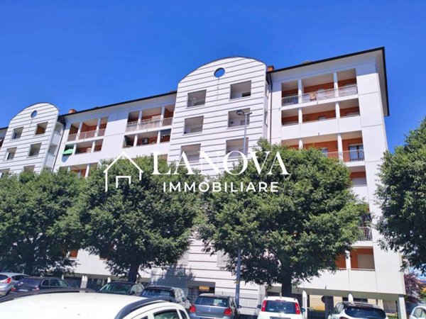 appartamento in vendita a Verona in zona Borgo Roma