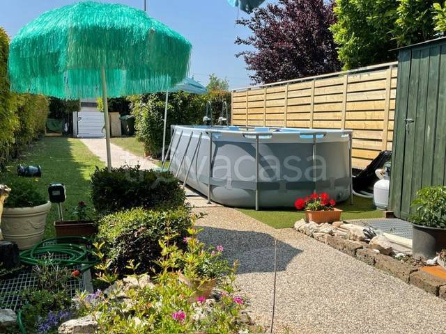 casa indipendente in vendita a Verona in zona Borgo Roma