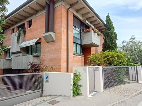 casa indipendente in vendita a Verona in zona San Massimo all'Adige