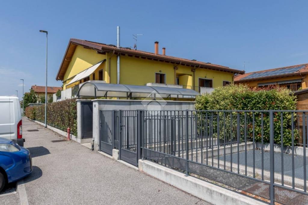 appartamento in vendita a Verona in zona Borgo Roma
