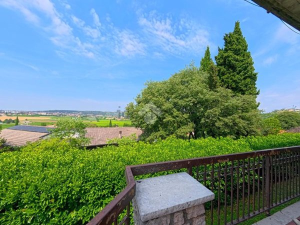 casa indipendente in vendita a Verona in zona Ponte Florio