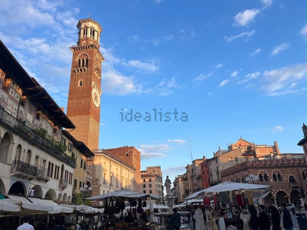 appartamento in vendita a Verona in zona Centro Storico