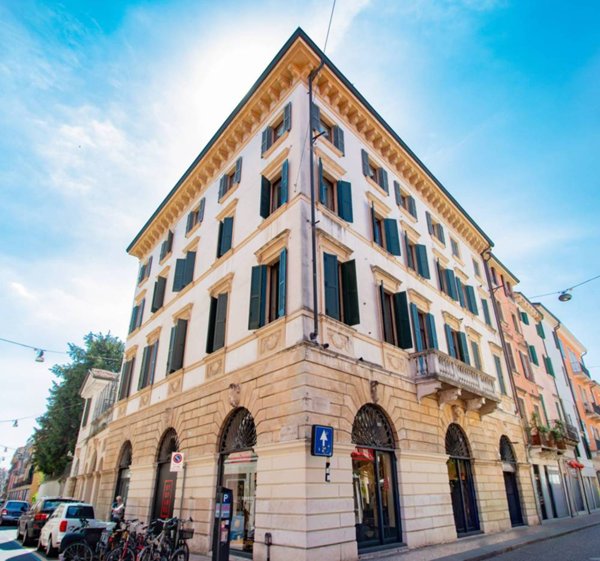 appartamento in vendita a Verona in zona Cittadella