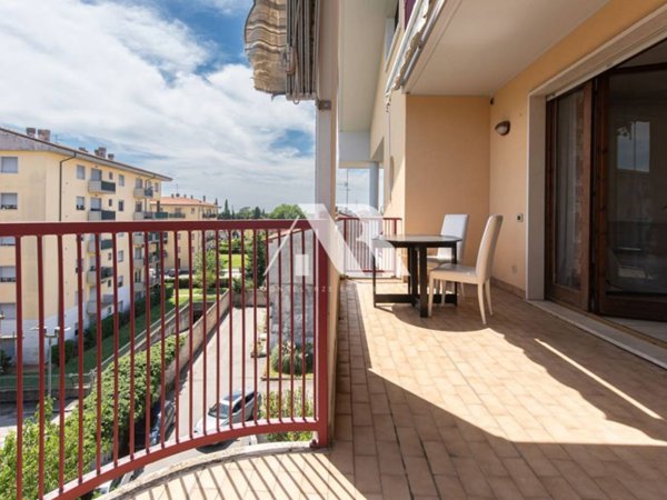 appartamento in vendita a Verona in zona Borgo Roma