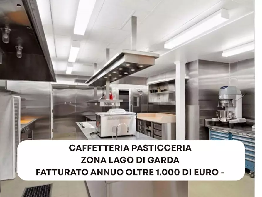 negozio in vendita a Verona in zona Centro Storico
