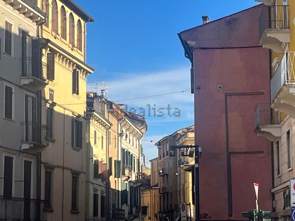 appartamento in vendita a Verona in zona Veronetta