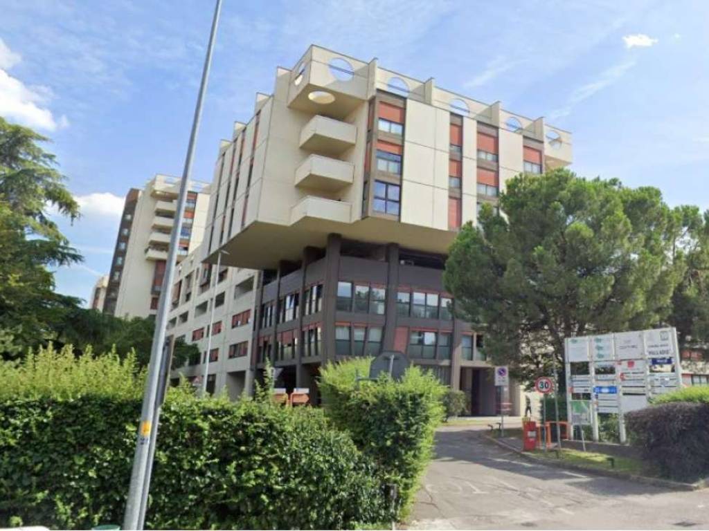 ufficio in vendita a Verona in zona Borgo Milano