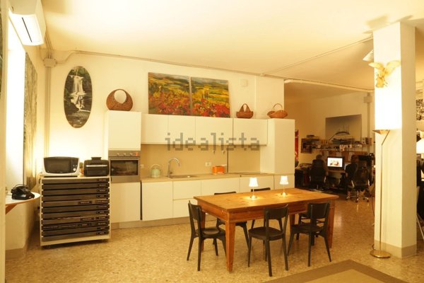 ufficio in vendita a Verona in zona Centro Storico