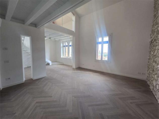 appartamento in vendita a Verona in zona Valdonega