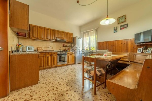 appartamento in vendita a Verona in zona Cadidavid