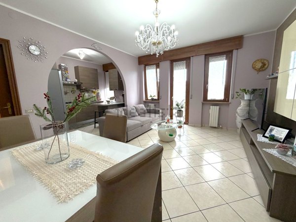 appartamento in vendita a Verona in zona Cadidavid