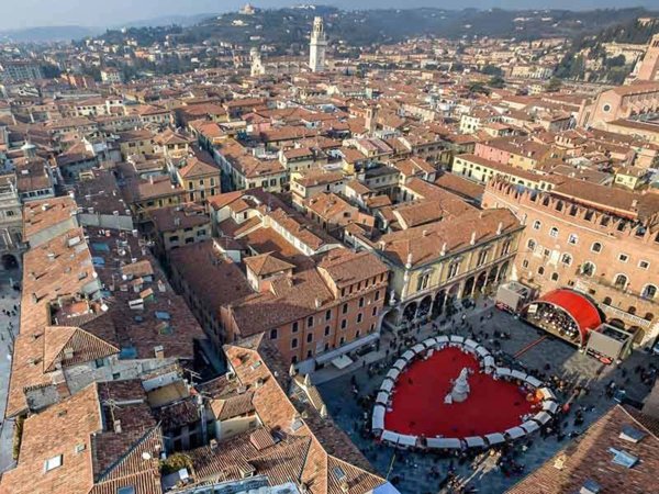 appartamento in vendita a Verona in zona Golosine