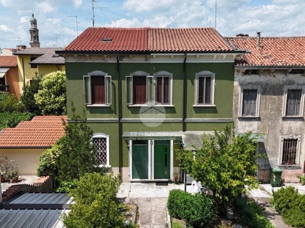 casa indipendente in vendita a Verona in zona San Michele Extra
