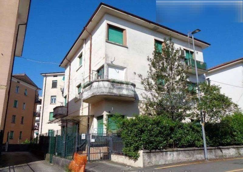 appartamento in vendita a Verona in zona Borgo Roma