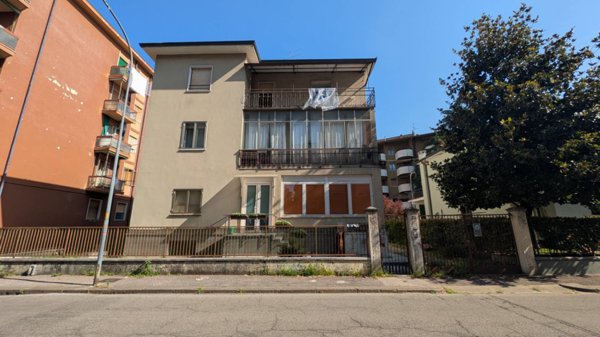 appartamento in vendita a Verona in zona Saval
