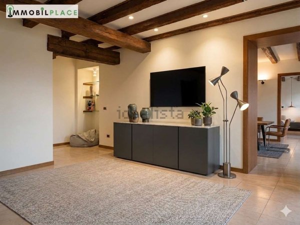 appartamento in vendita a Verona in zona Centro Storico