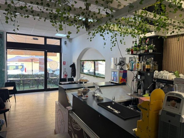 negozio in vendita a Verona in zona Veronetta