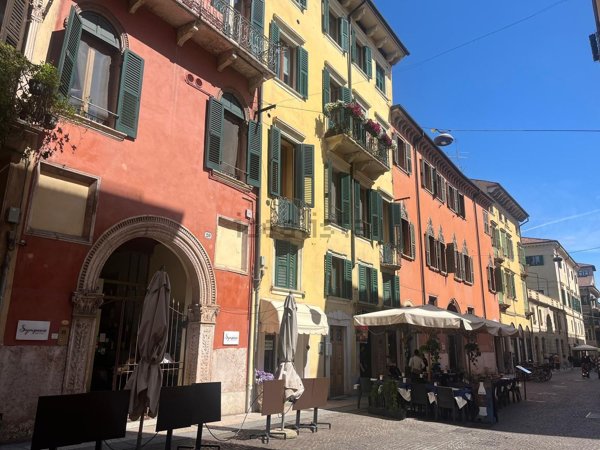 appartamento in vendita a Verona in zona Centro Storico