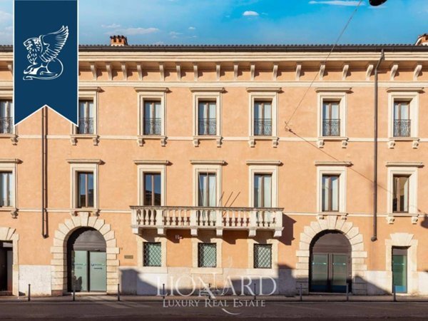 intera palazzina in vendita a Verona in zona Centro Storico