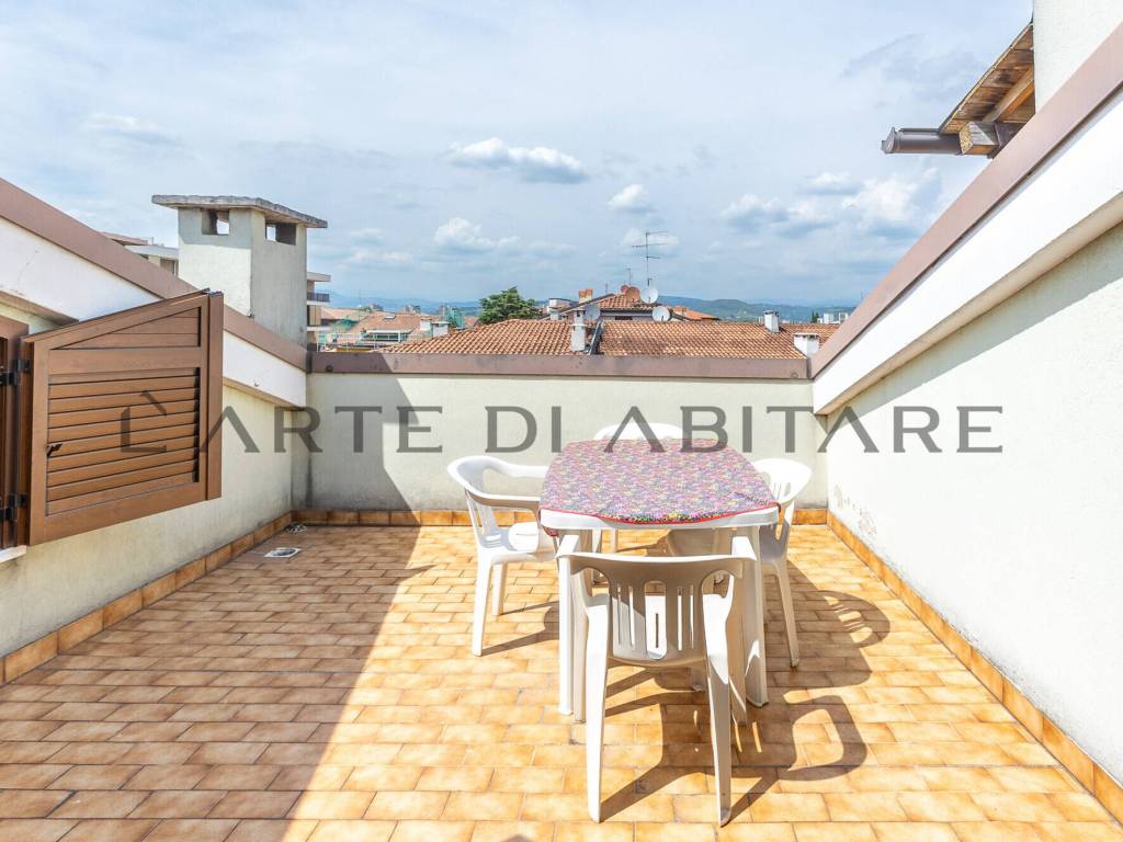appartamento in vendita a Verona in zona Borgo Milano