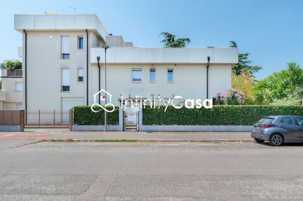 casa indipendente in vendita a Verona in zona San Massimo all'Adige