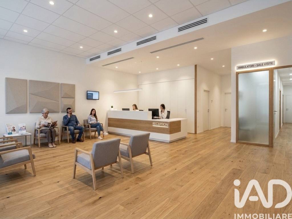negozio in vendita a Verona in zona Porto Crencano
